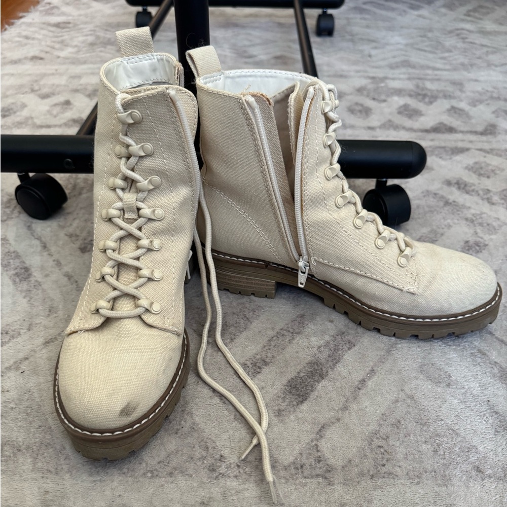 Stylish Cream Lace-Up/Side Zipper Combat Boots